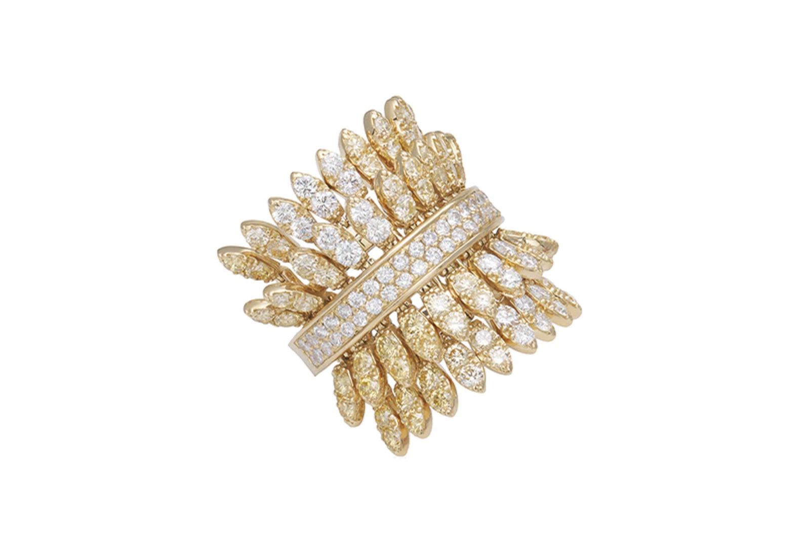 FerriFirenze Spettinato Double 18k yellow gold ring with 1.55 carats of white diamonds and 3.03 carats of champagne diamonds 