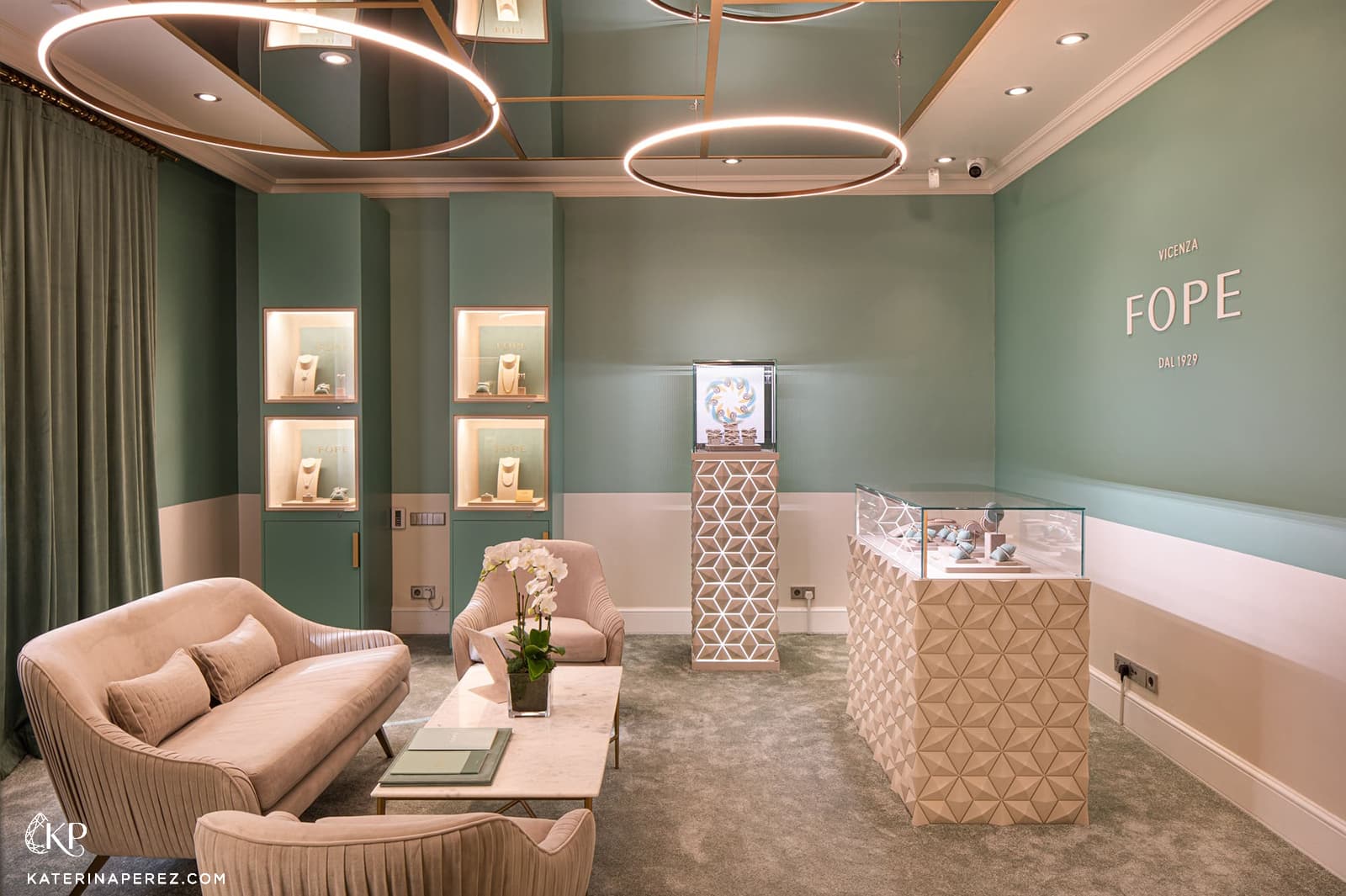  An example of the luxurious surroundings at Bayt Damas in Dubai, UAE