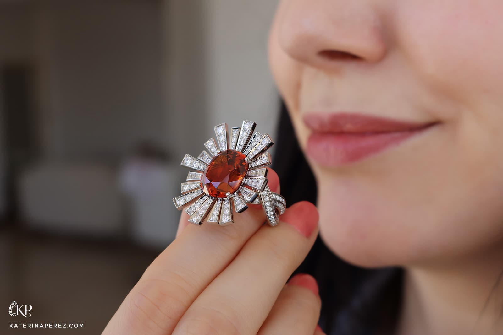  The Atelier Pino Spitaleri Sun ring from the Solar System collection with a Mandarin garnet centre stone