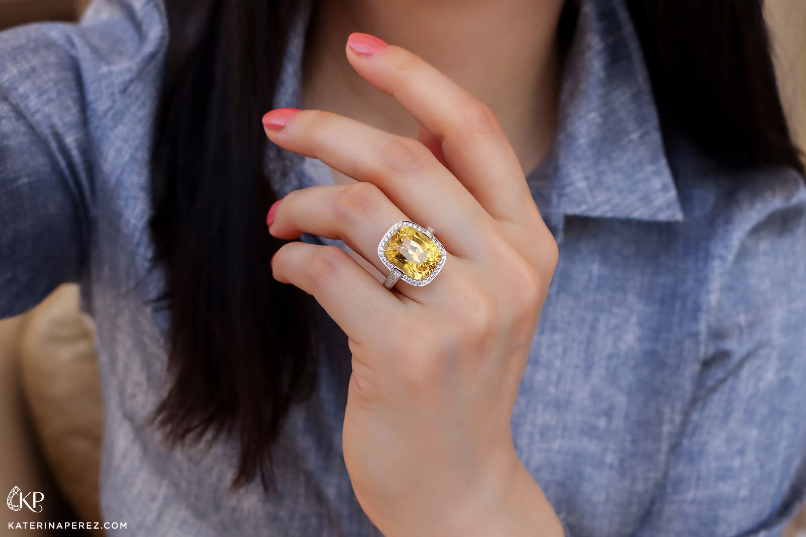  A side view of an Atelier Pino Spitaleri yellow sapphire and diamond cocktail ring
