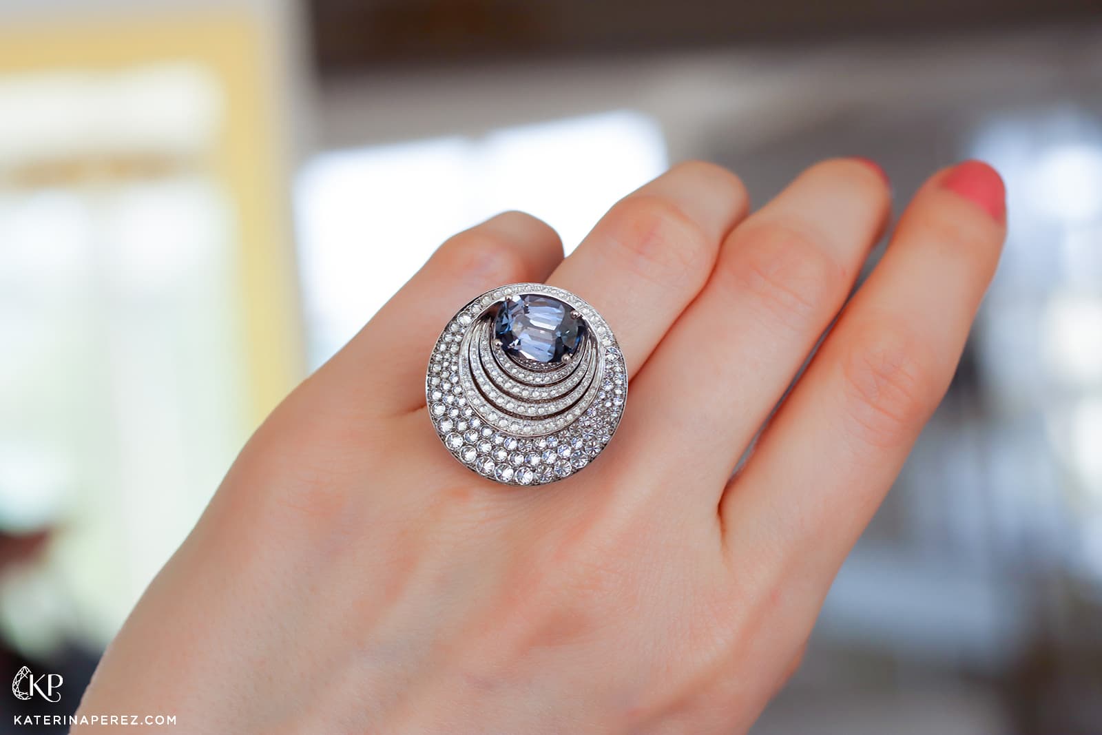  Atelier Pino Spitaleri Moon ring with an oval-shaped spinel surrounded by diamonds