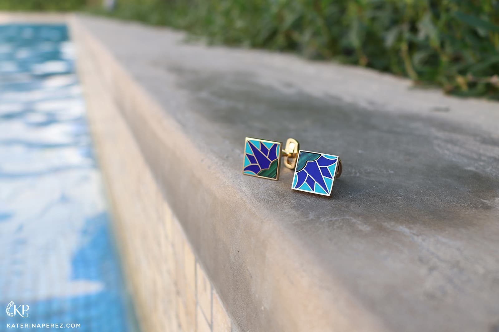  Rock by GS enamel cufflinks in 18k yellow gold 