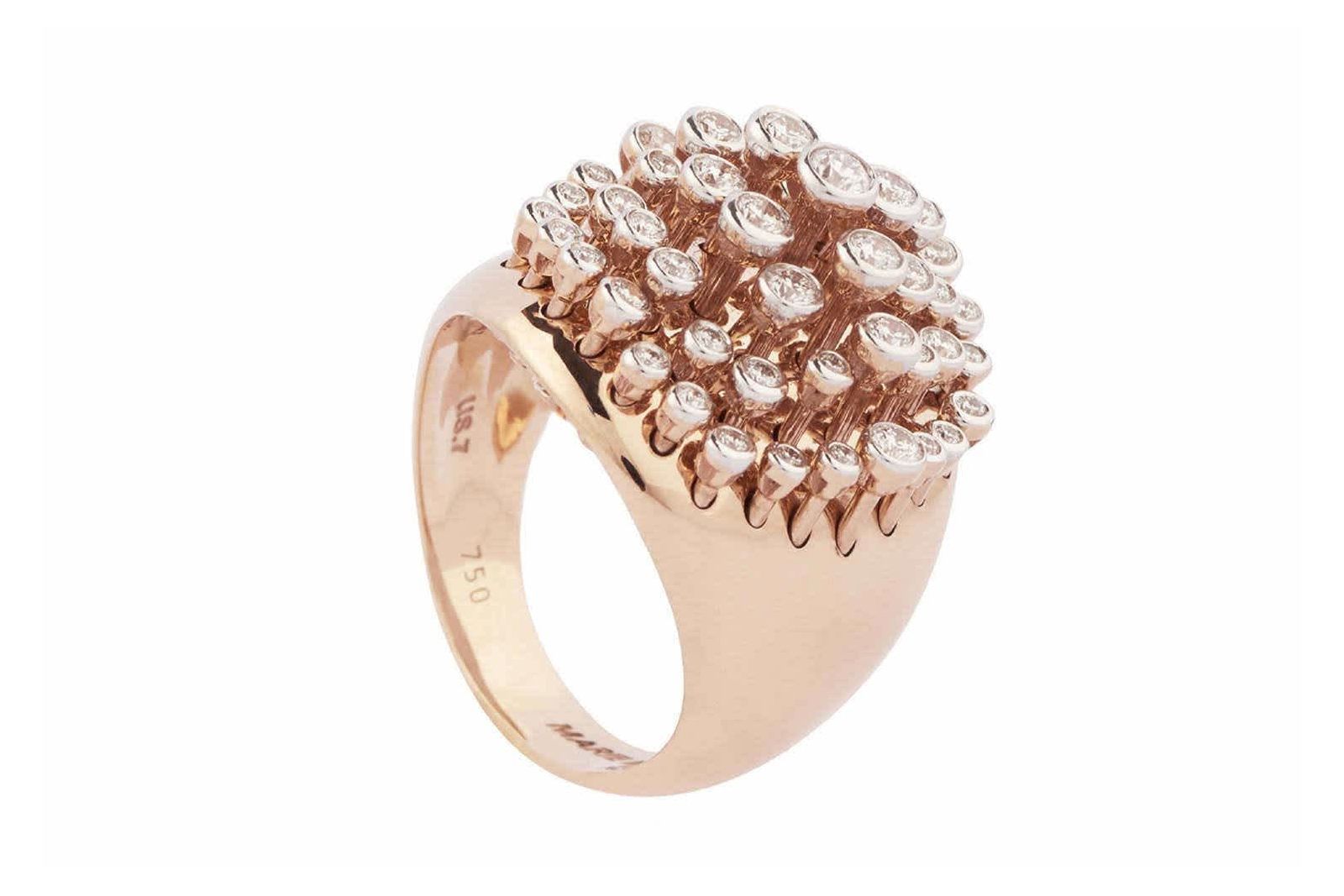  Marie Mas Wave ring with colourless diamonds in gold