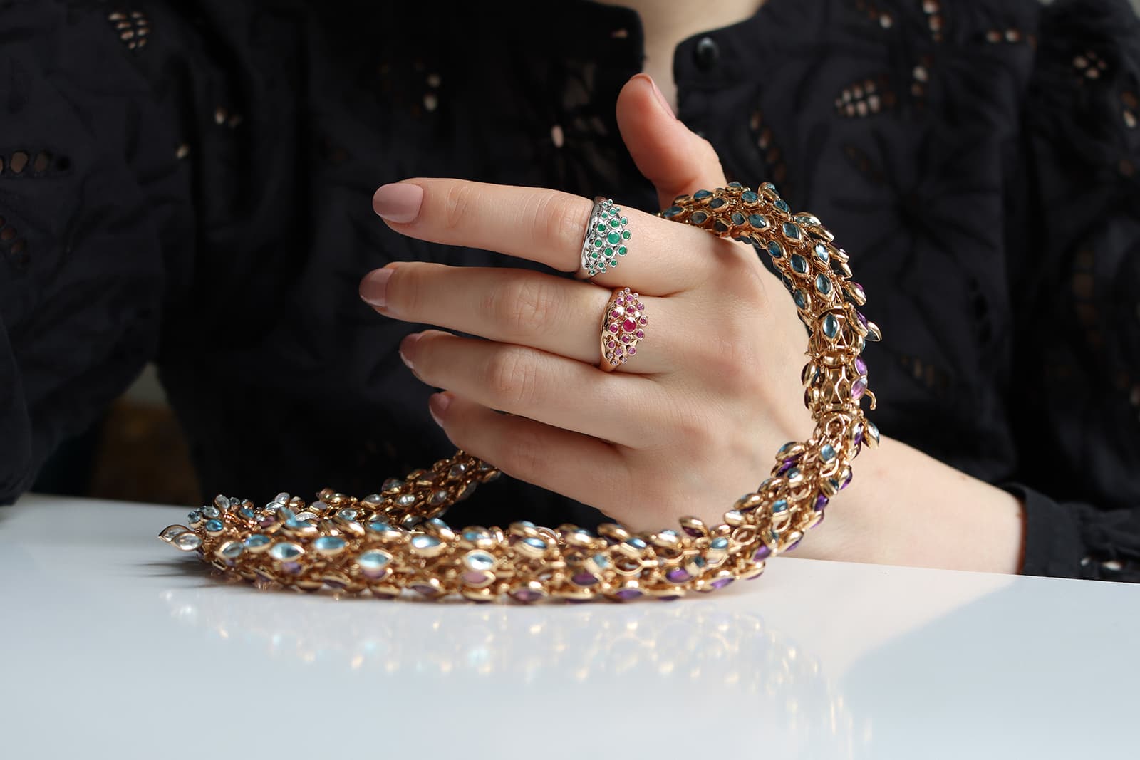  Marie Mas Queen Wave rings and the Swinging choker necklace