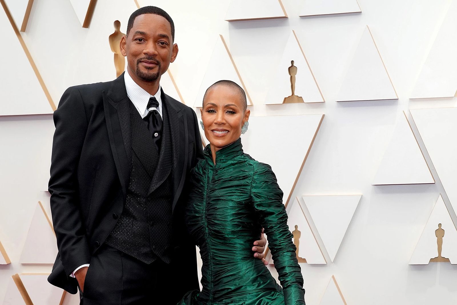Will Smith at the Oscars 2022 wearing diamond-set accessories by Cartier