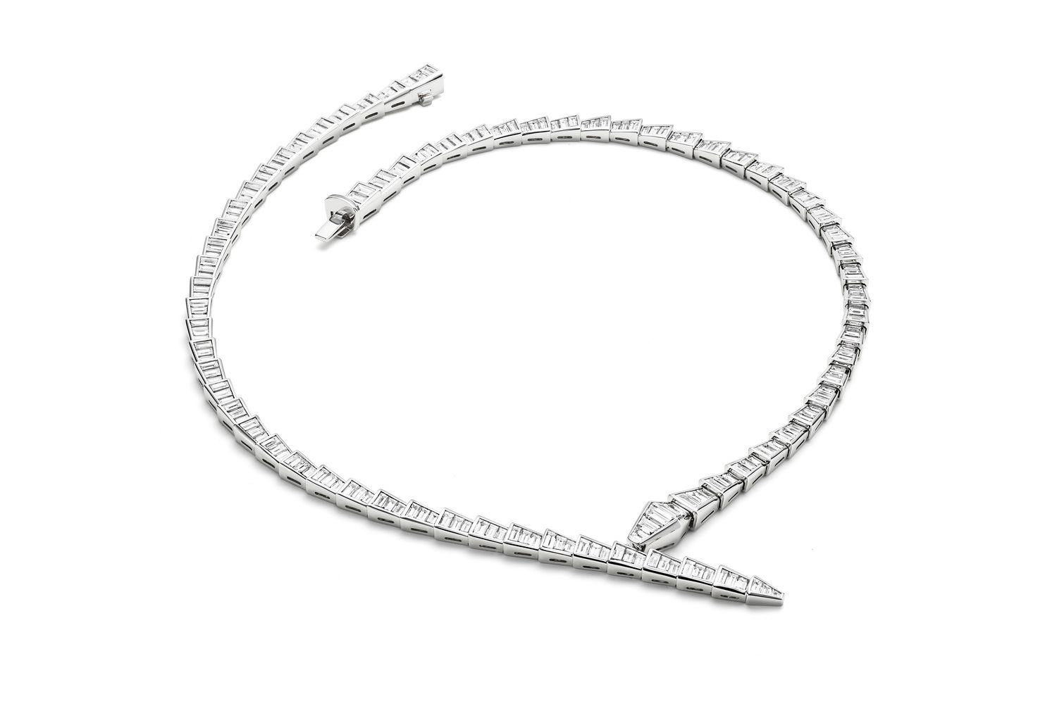 Bulgari Serpenti diamond necklace worn by Zendaya at the Academy Awards 2022