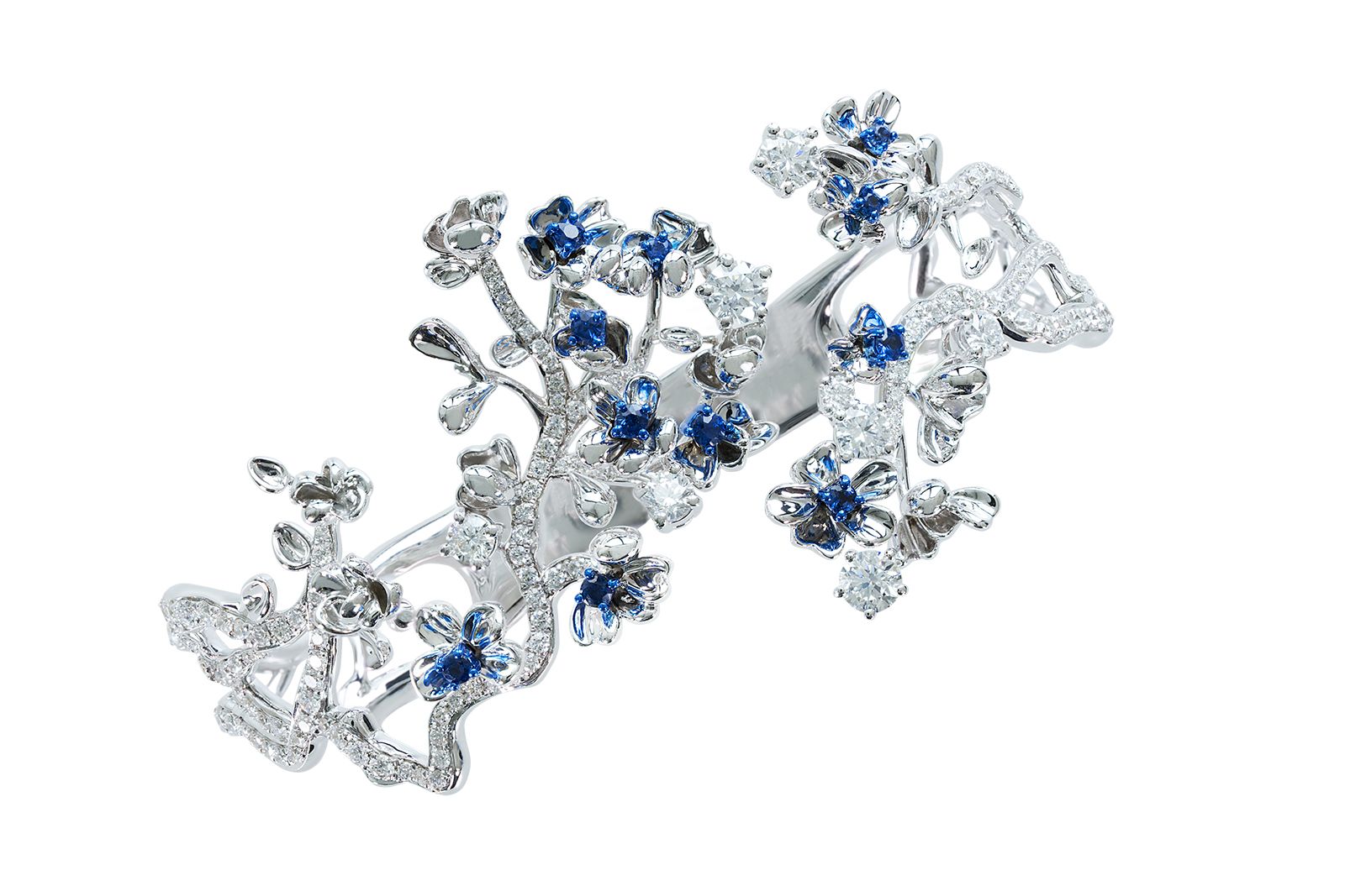  Twelve Blossoms bracelet from the Portraits of Porcelain collection by Simone Jewels
