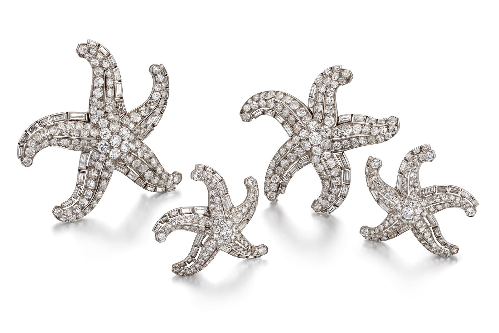  These diamond-set Starfish jewels are set with old brilliant, brilliant, single and baguette-cut diamonds for a total weight of 32.50 carats