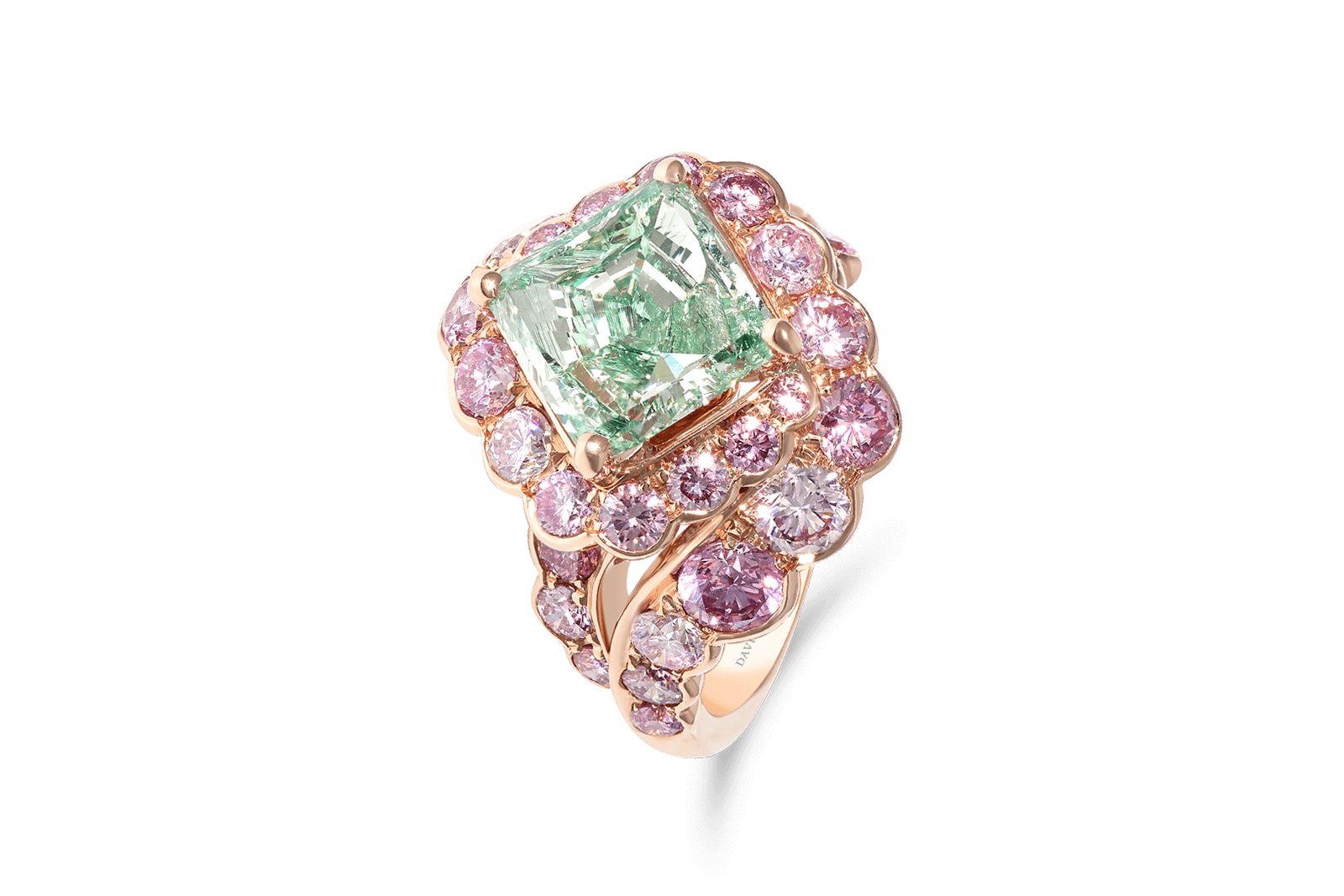   David Morris ring with princess-cut 3.04 carat green diamond, 3.05 cts pink diamonds estimated to be worth €8 million