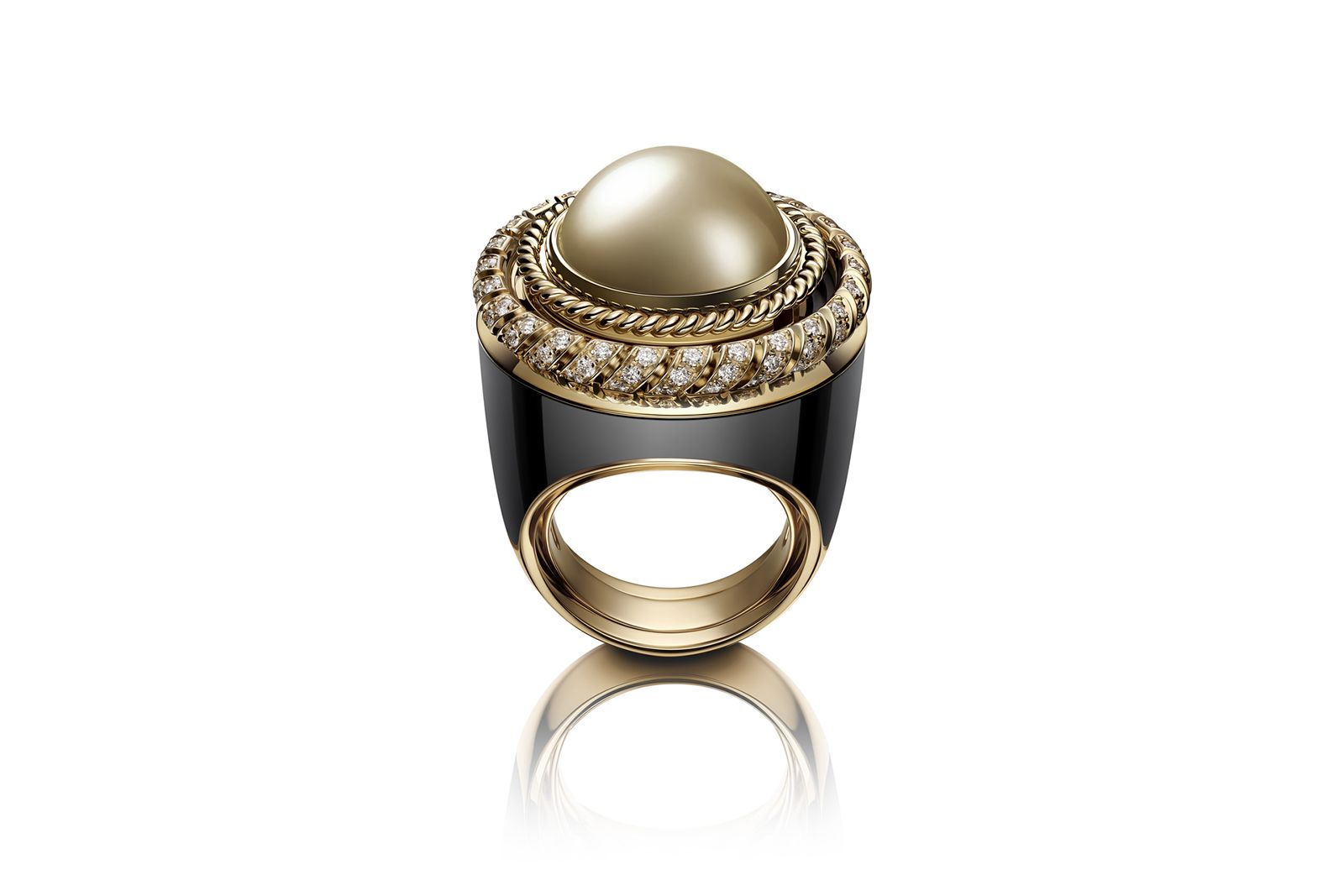  Mademoiselle Privé Bouton Golden Pearl Motif ring