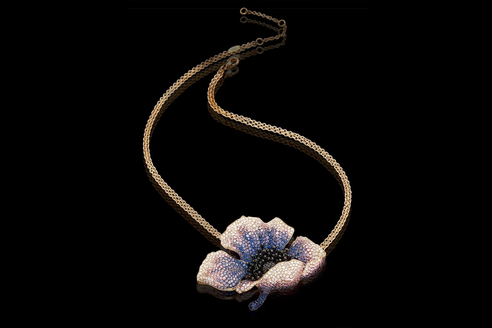  Palmiero Poppy necklace with diamonds and sapphires in yellow gold 