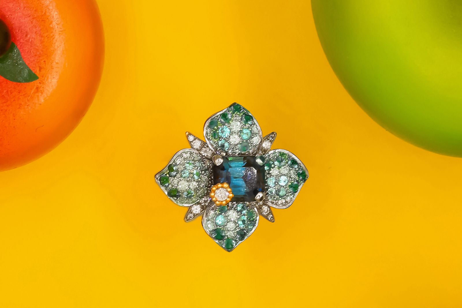  MATHON Paris Parisette flower-inspired ring 