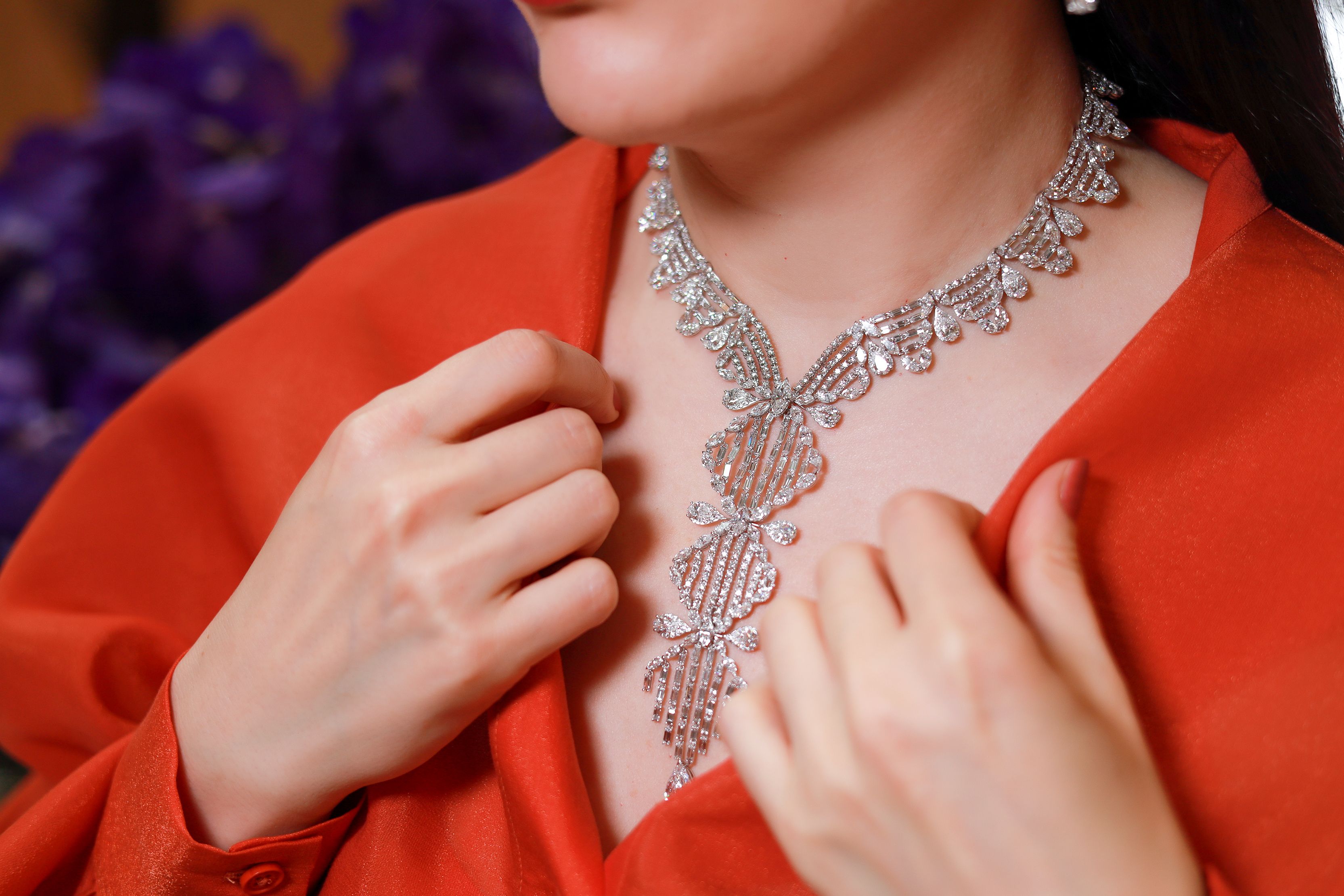 Marco Valente transformable Waterfall necklace with over 55 carats of diamonds