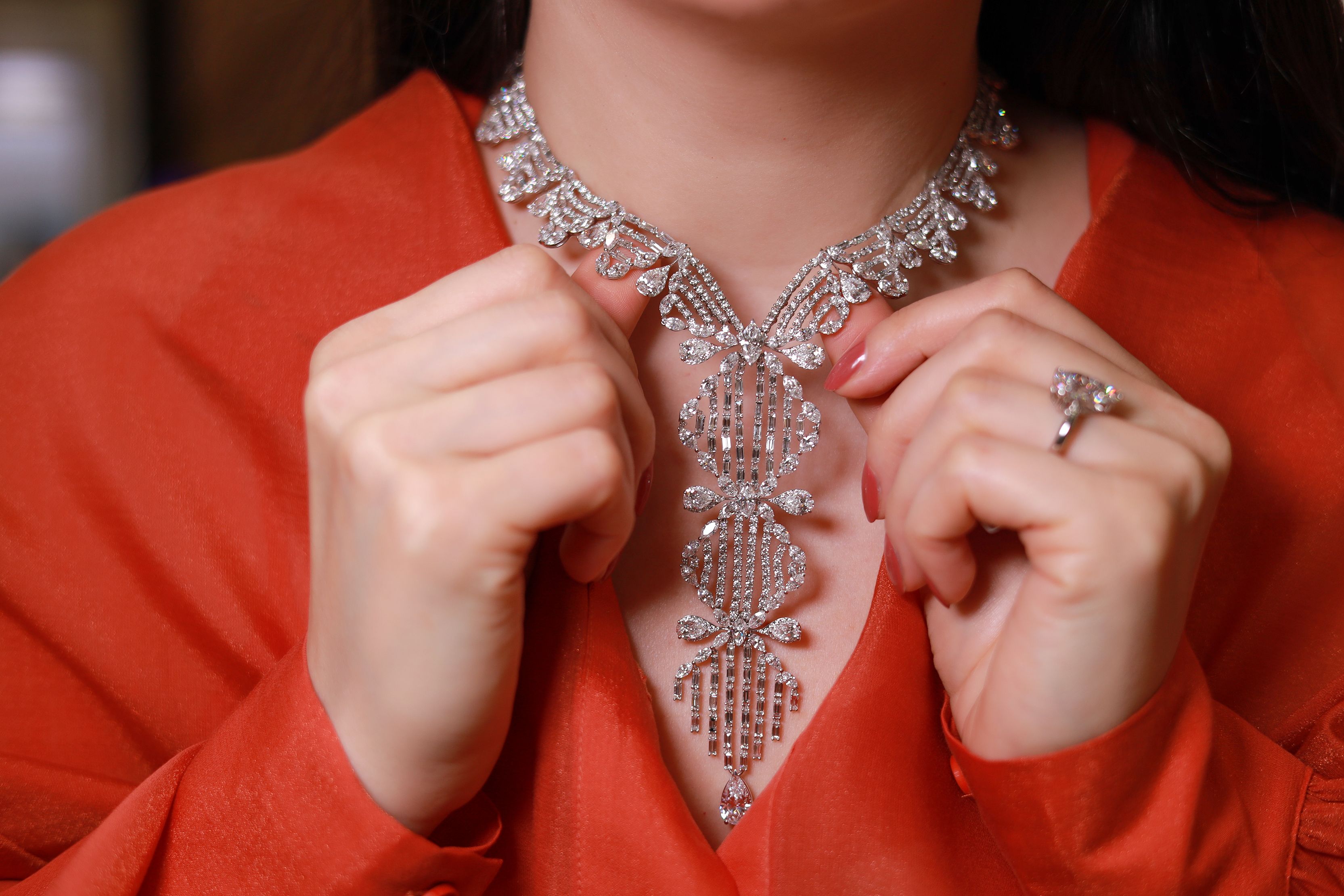  Marco Valente Waterfall necklace with more than 55 carats of colourless diamonds