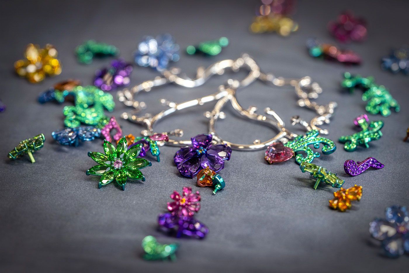  Chopard Chopard Loves Cinema necklace in the making