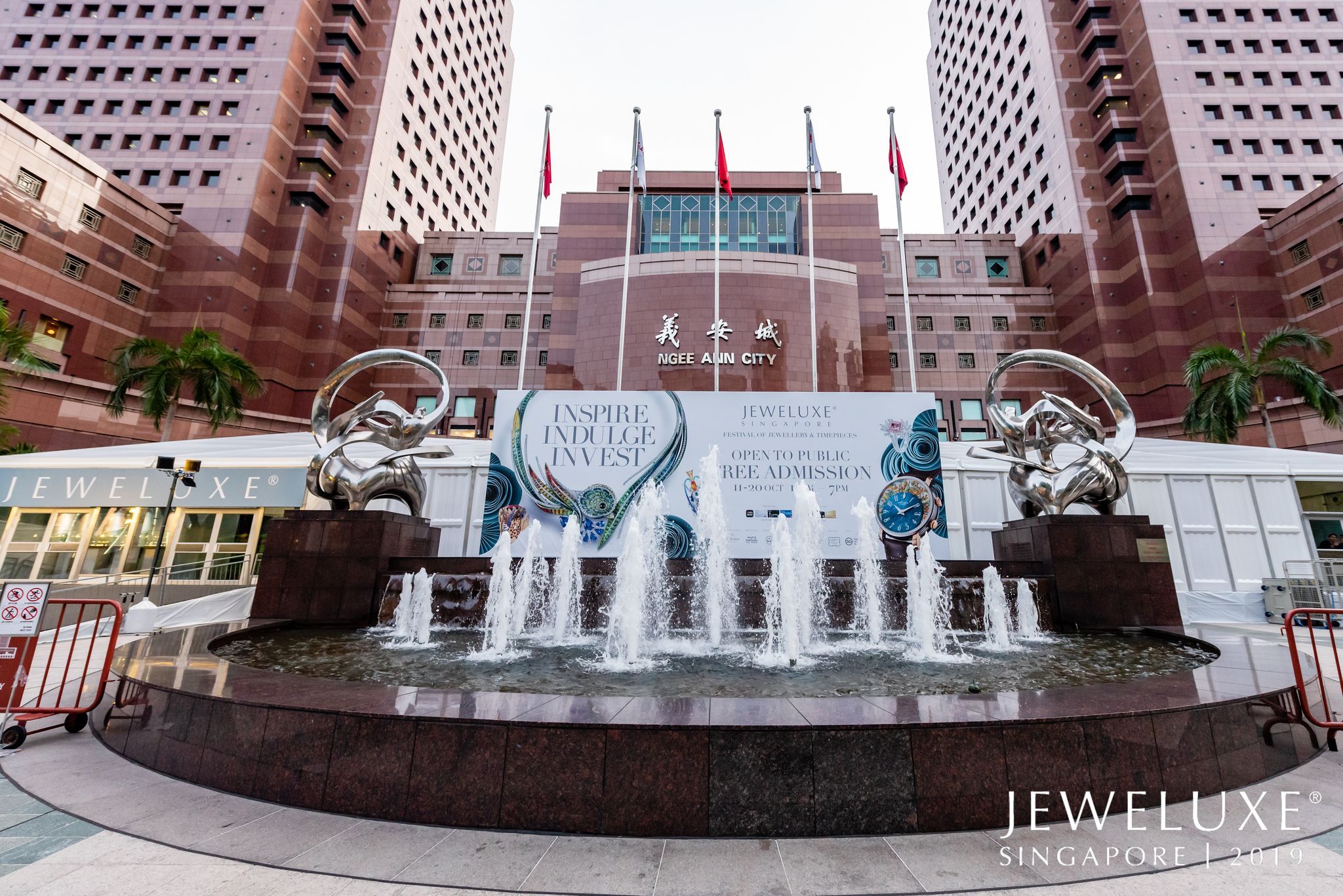 JeweLuxe takes place at the heart of Singapore’s shopping district 