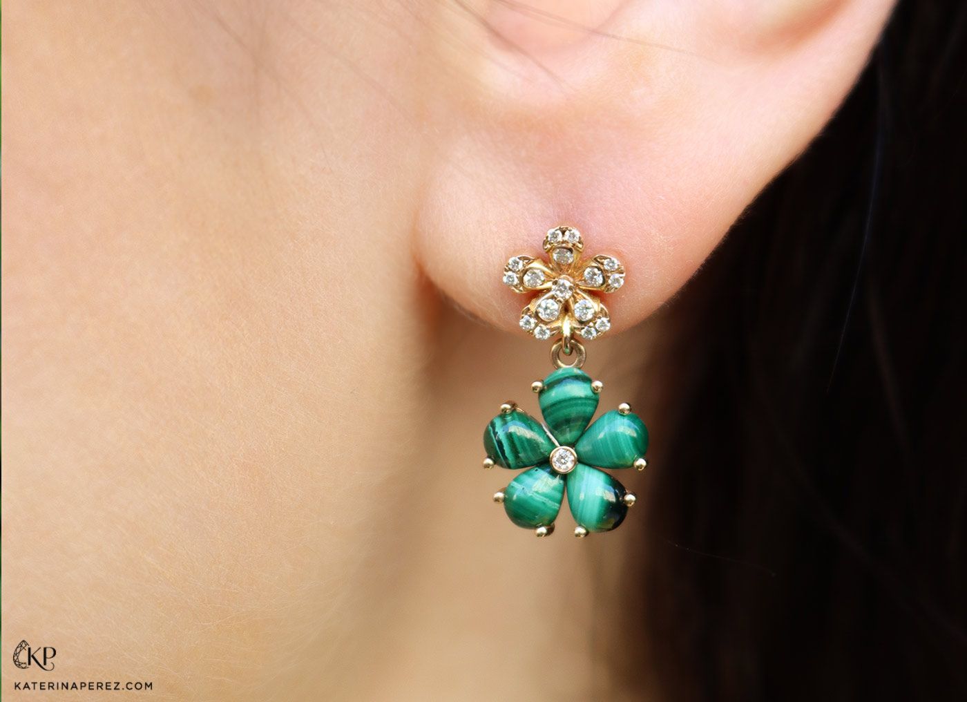  Cesare Pompanon Duo Primavera earrings with malachite and diamonds in rose gold