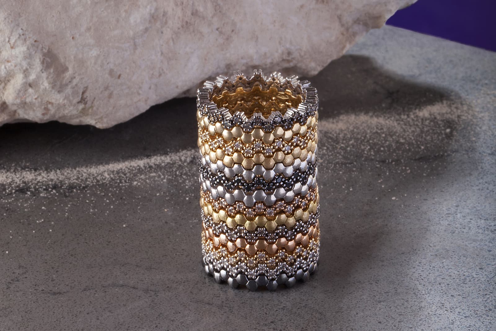  Stackable rings from the Maison Mirath Harmony collection 
