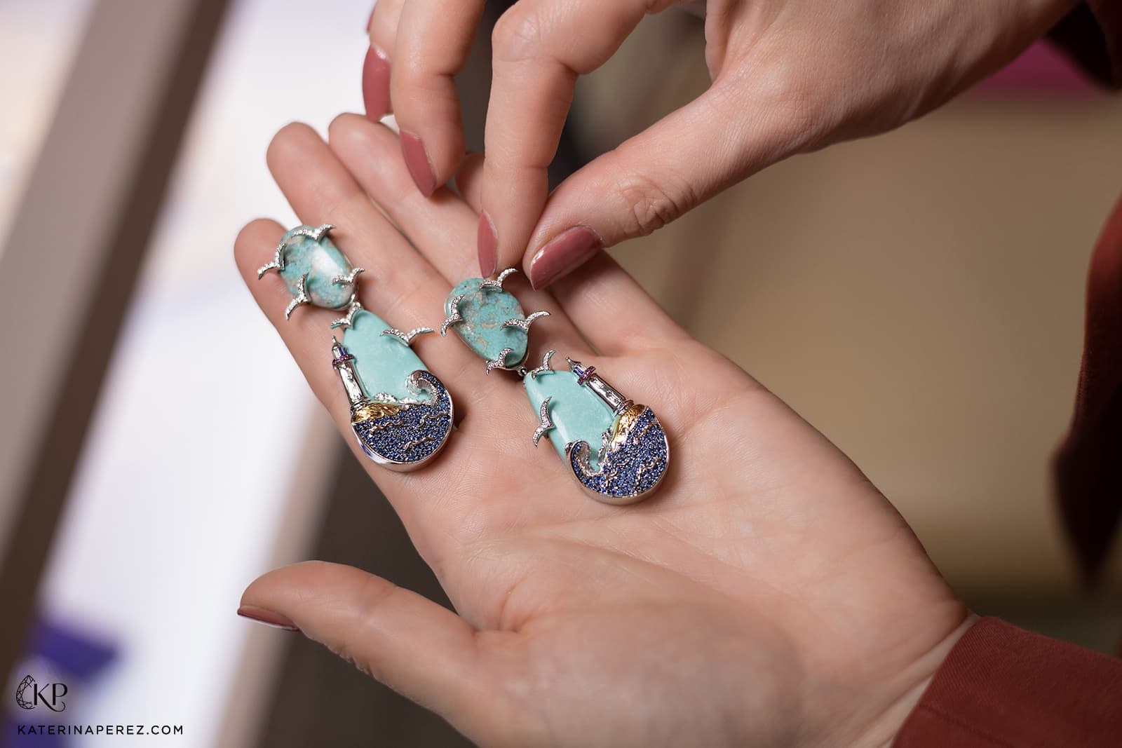 Maison Mirath Beacon earrings with turquoise, sapphires and diamonds set in 18k white gold 