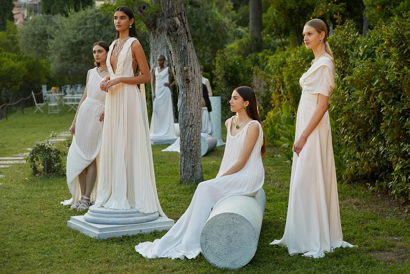 A show to celebrate the launch of the Dior Print High Jewellery collection featured models posed as Greek statues