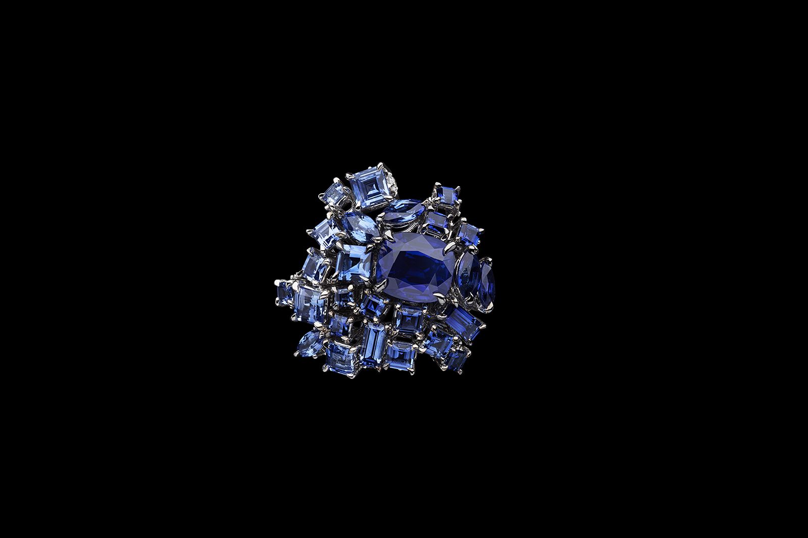  Dior Print High Jewellery collection piece with a tonal mix of deep blue and lighter blue sapphires