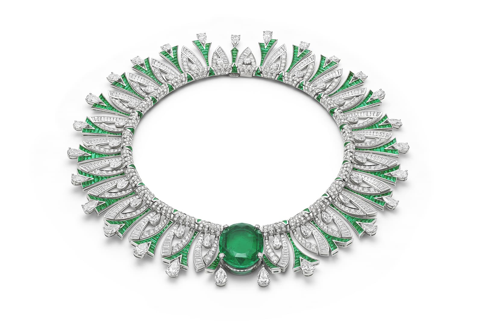  Bulgari Tribute to Paris necklace set with a 35.53 carat oval-shaped Colombian emerald cabochon from the Eden The Garden of Wonders High Jewellery collection