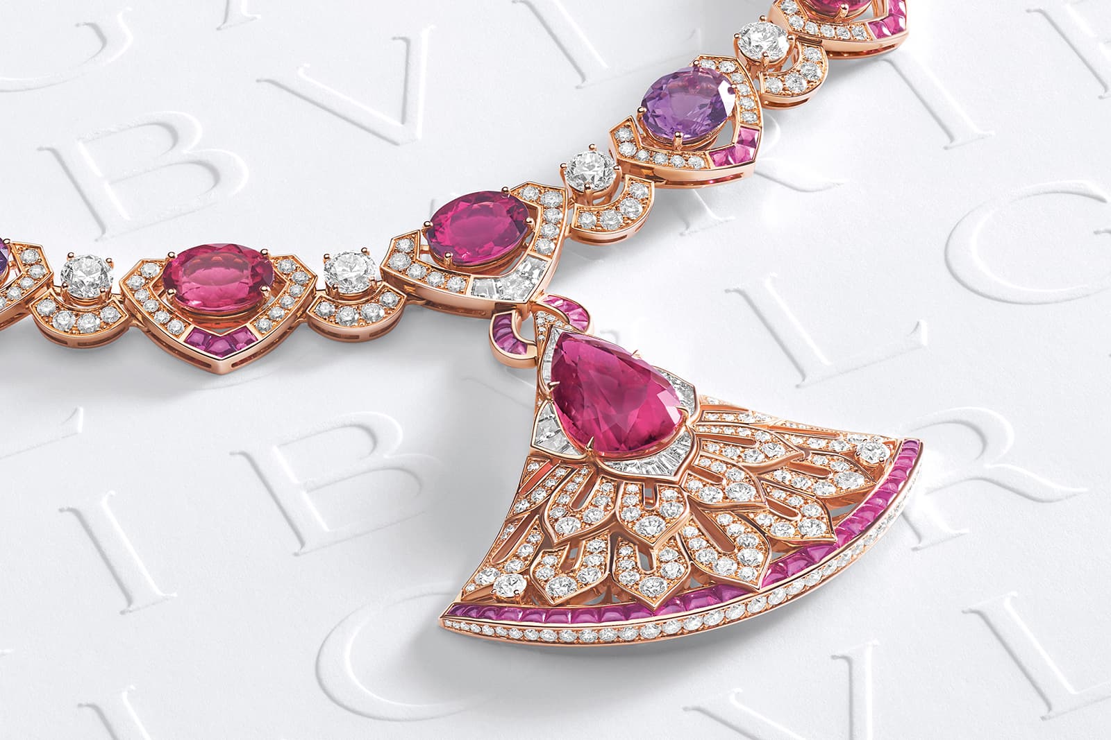  Bulgari necklace from the Eden The Garden of Wonders High Jewellery collection