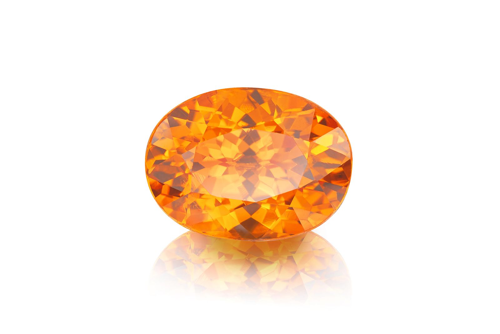  Vibrant orange hues of Mandarin Garnet at Constantin Wild 