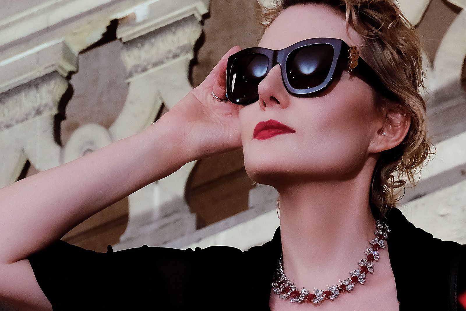  A model wears a Burmese 'Pigeon's Blood' ruby necklace by Faidee