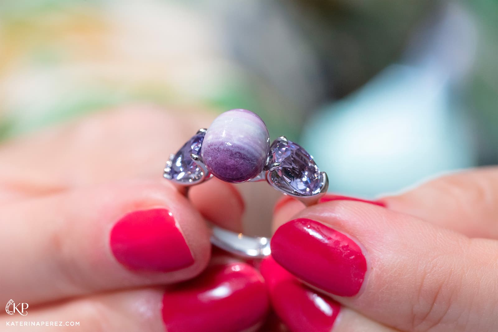  Assael Spondylus (Spiny Oyster) natural saltwater pearl & lavender spinel ring