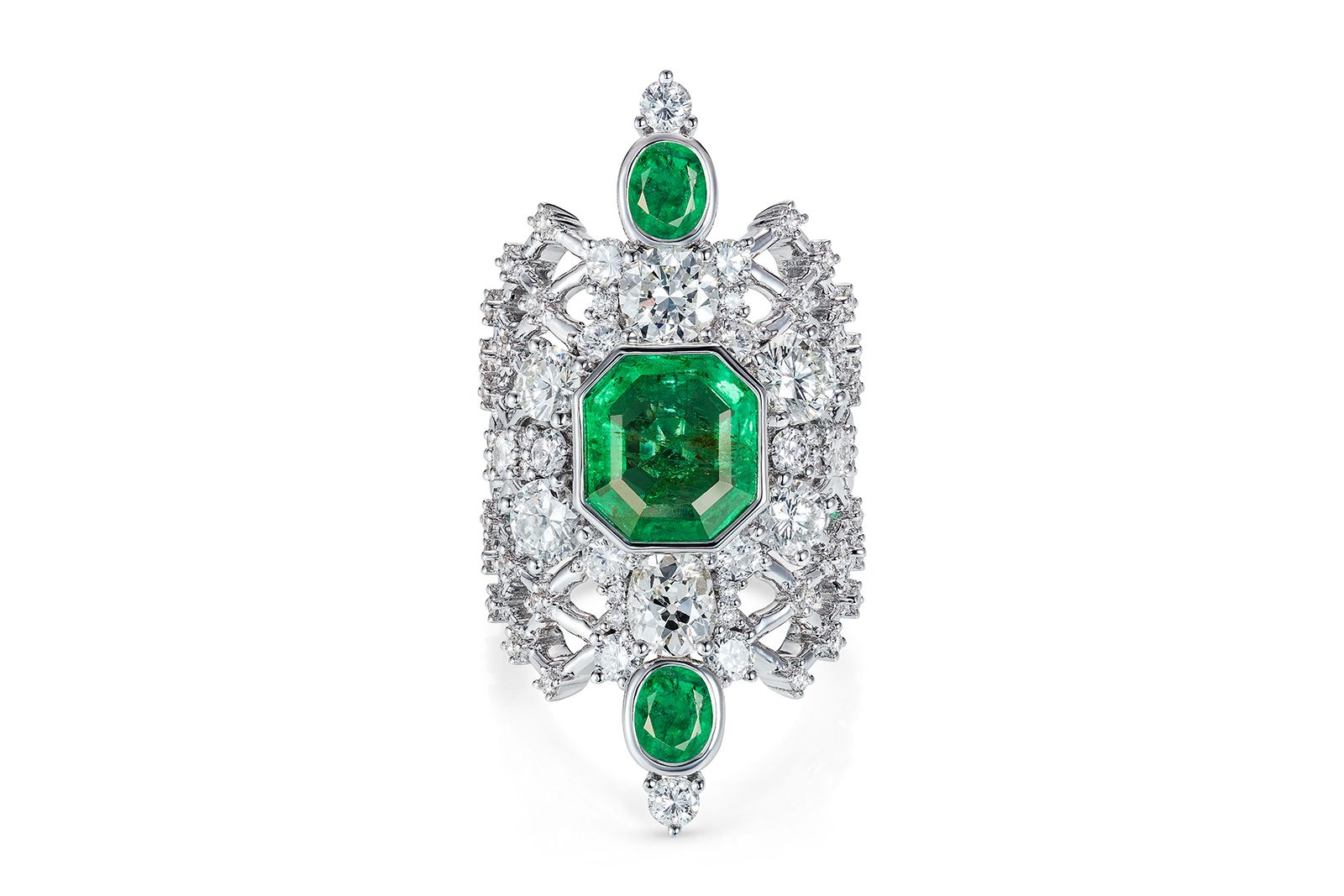 Sarah Ho Diana ring in white gold, diamonds and emeralds