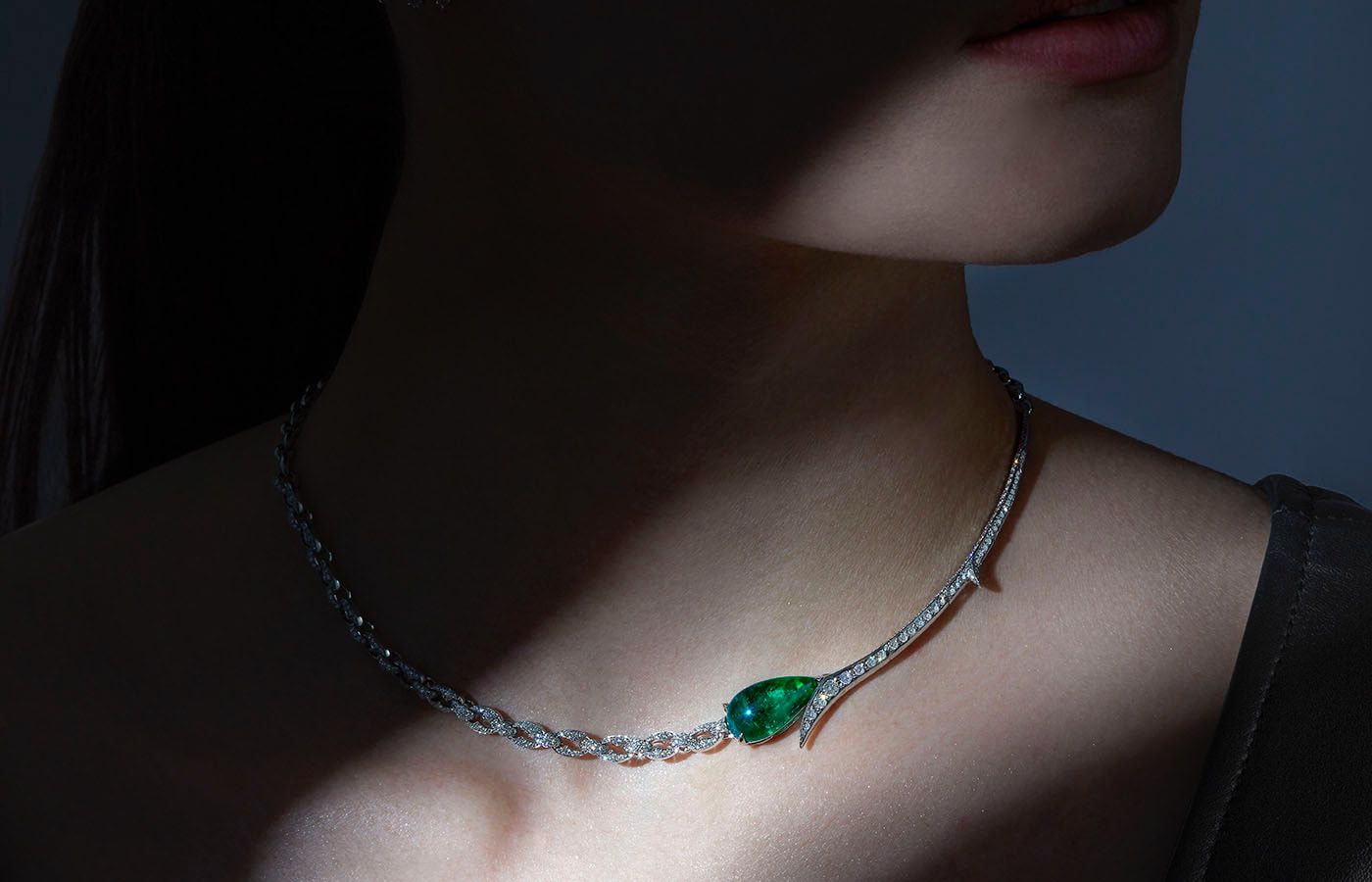 Stephen Webster Thorn Embrace diamond and pear-shape Muzo emerald necklace