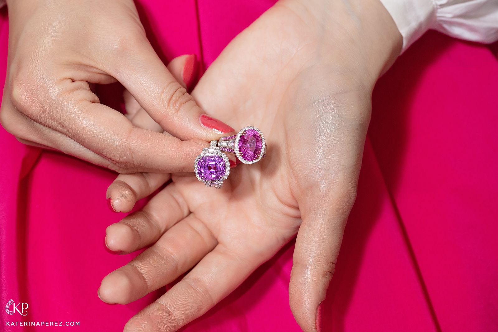 Omi Privé 2022 Collection rings featuring pink sapphires and diamonds