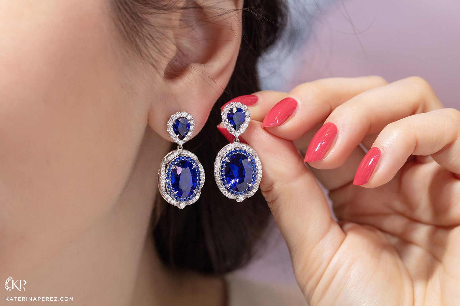 Omi Privé sapphire, diamond and white gold award-winning earrings