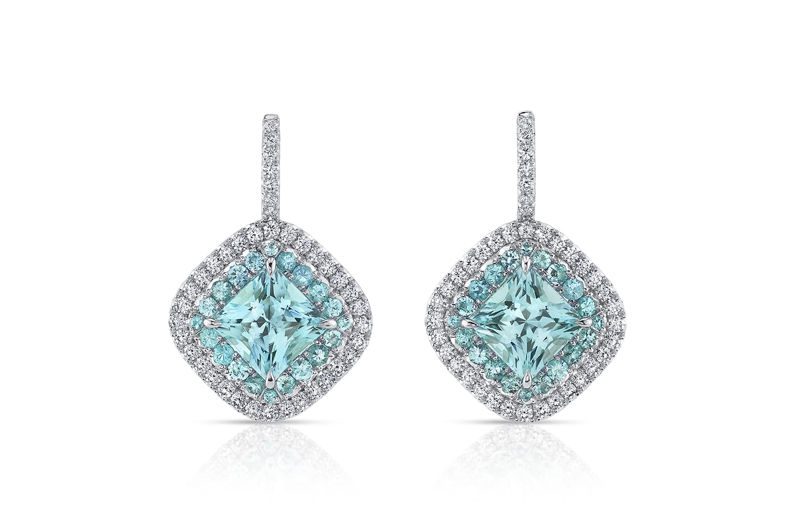  Omi Privé Paraíba-Type tourmaline, Paraíba tourmaline, diamond and platinum earrings