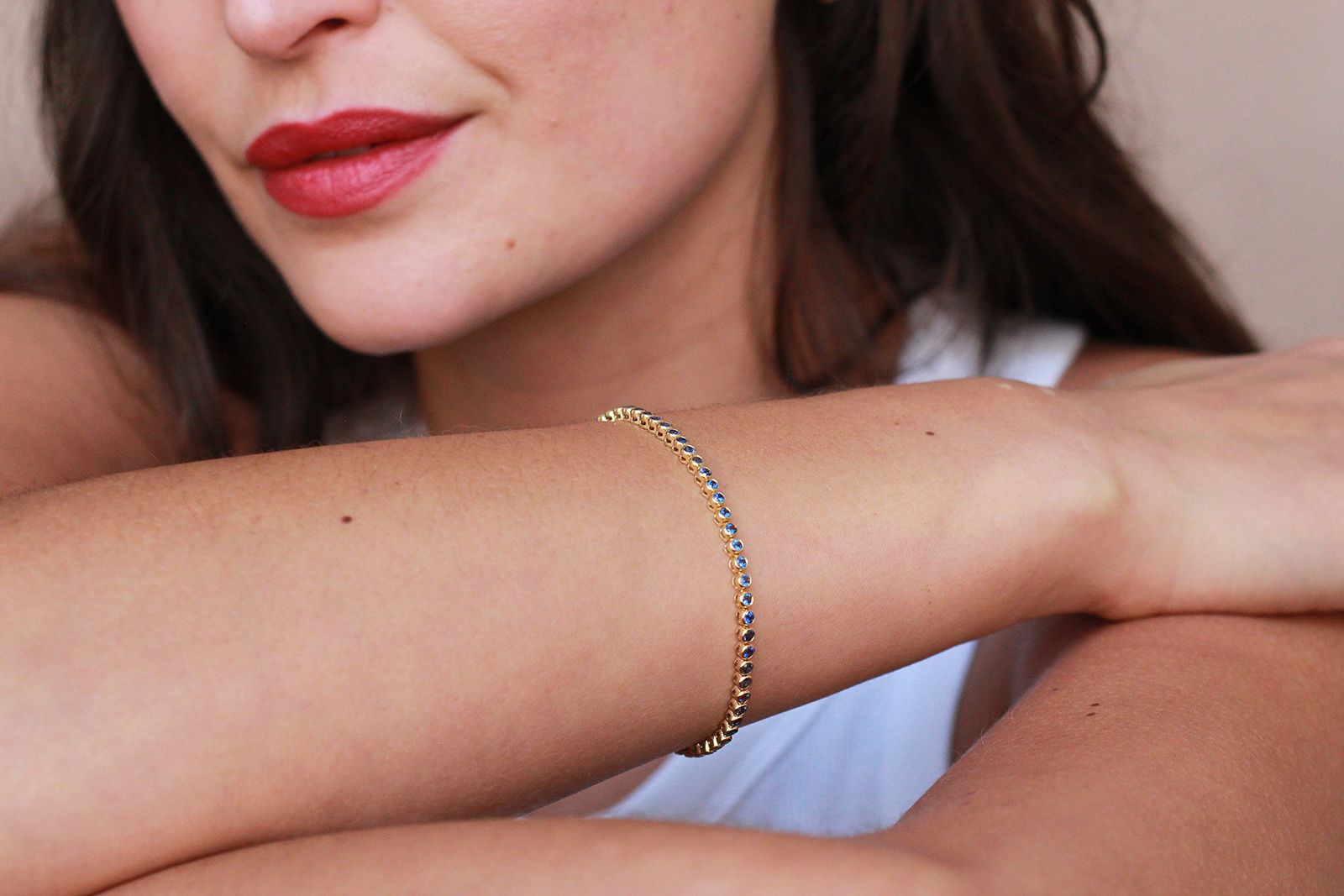  Sophie Breitmeyer sapphire tennis bracelet in yellow gold 