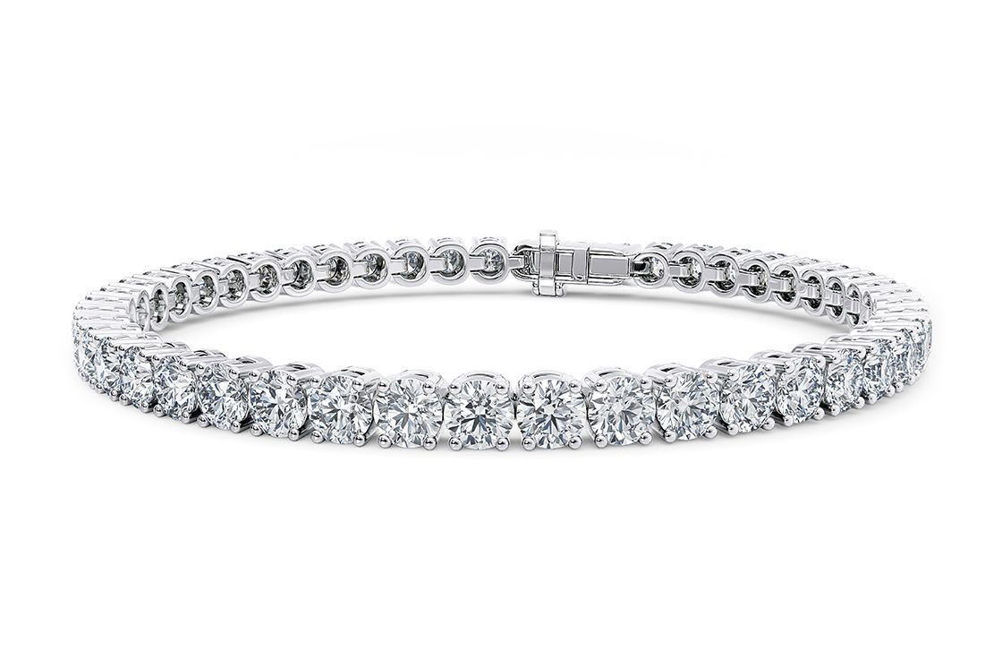  77 Diamonds Mayfair bracelet with diamonds in white gold 
