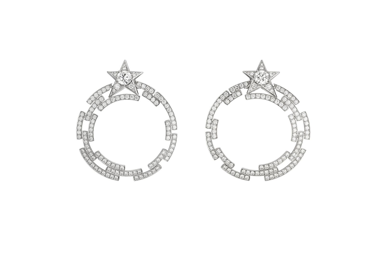  Chanel High Jewellery La Lune Silhouette diamond earrings