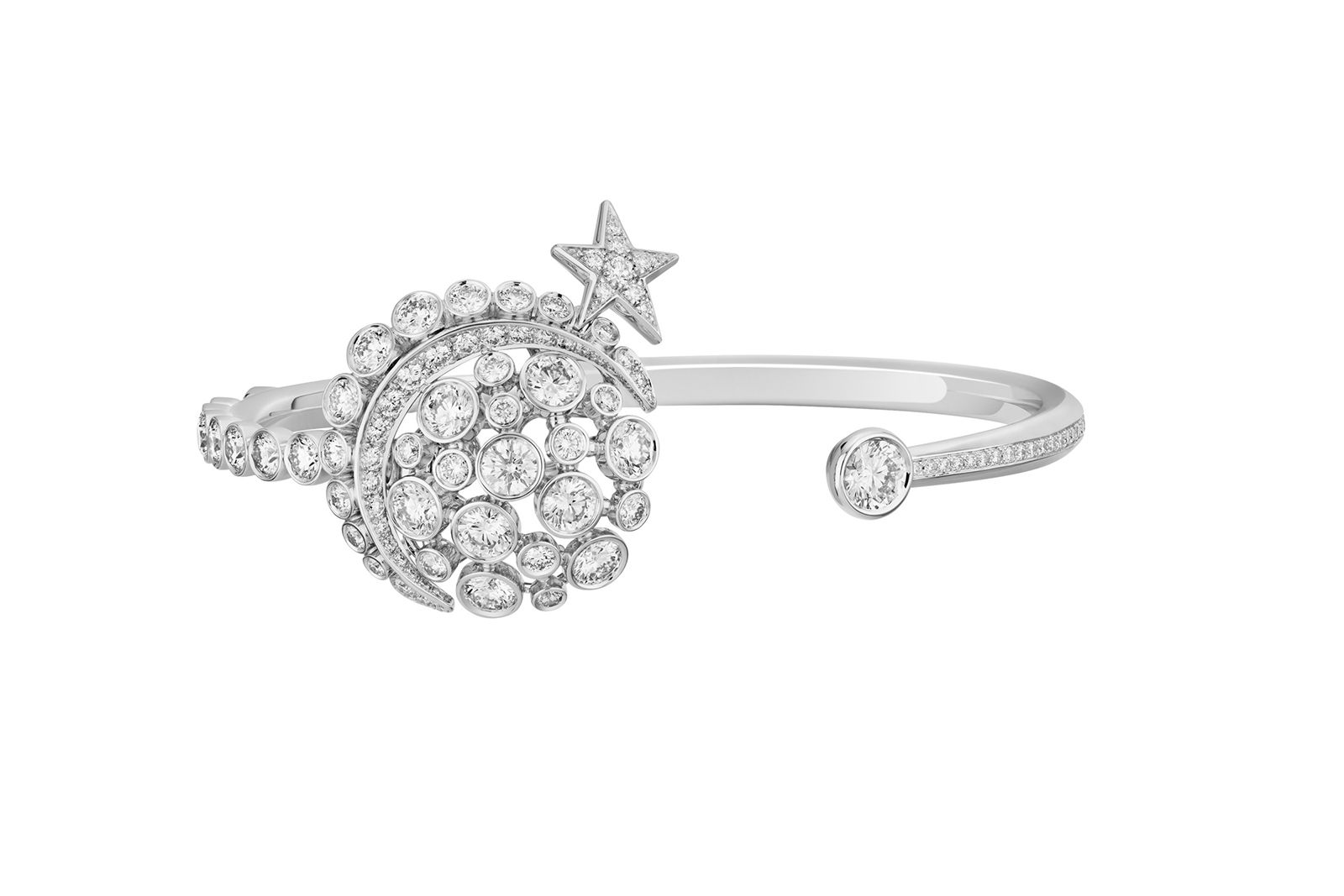  Chanel High Jewellery La Lune Talisman bracelet in white gold and diamond 