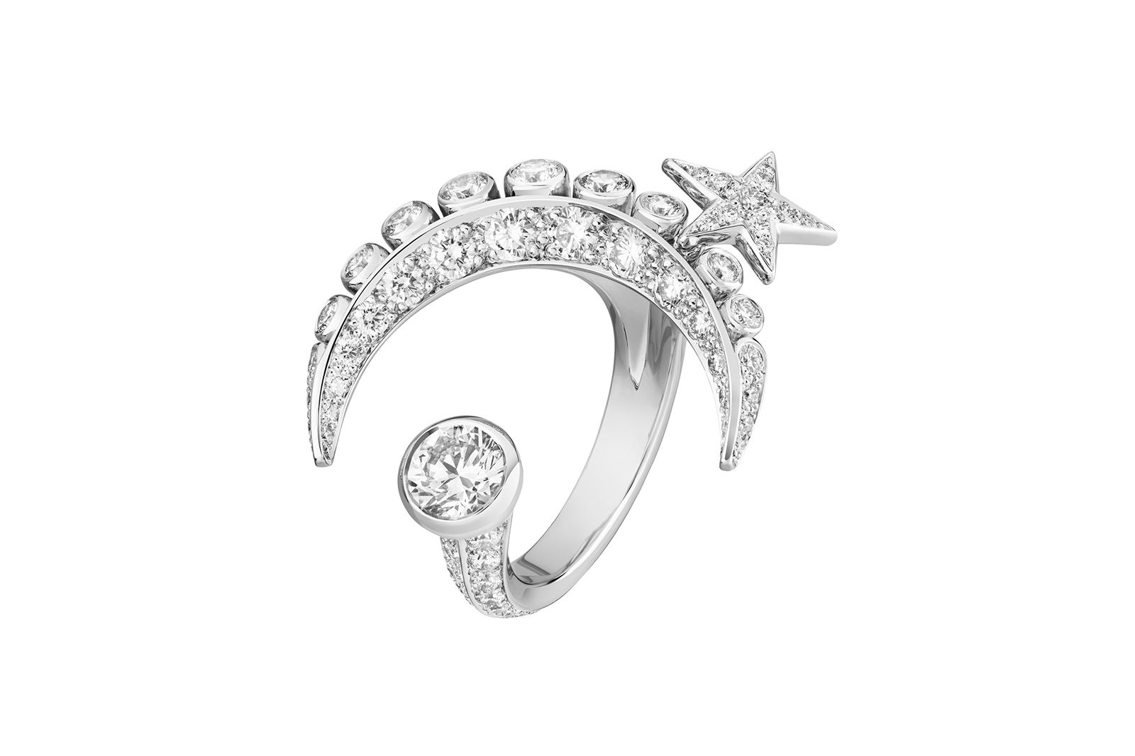  Chanel High Jewellery La Lune Talisman ring in white gold and diamond 