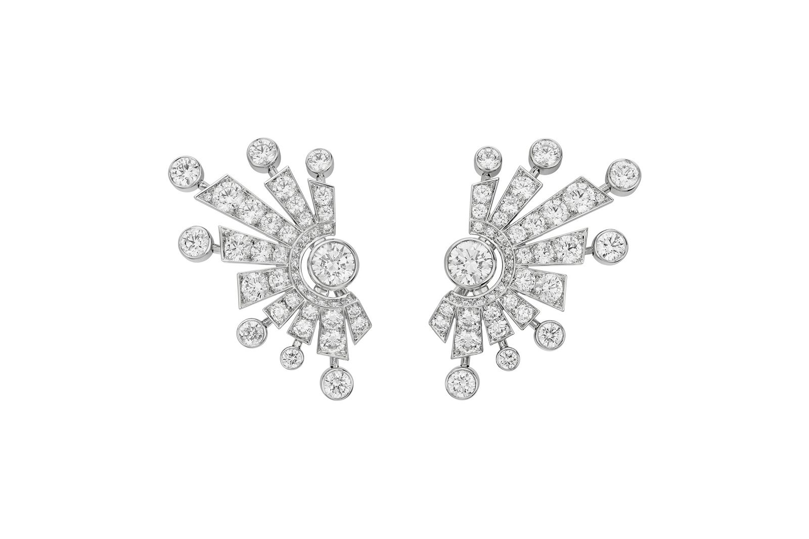  Chanel High Jewellery Soleil Ganse earrings in white gold and diamond