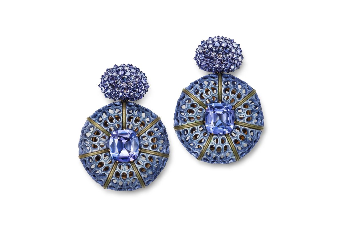  Hemmerle Infused Jewels Lavender earrings in aluminium, bronze, white gold and tanzanite