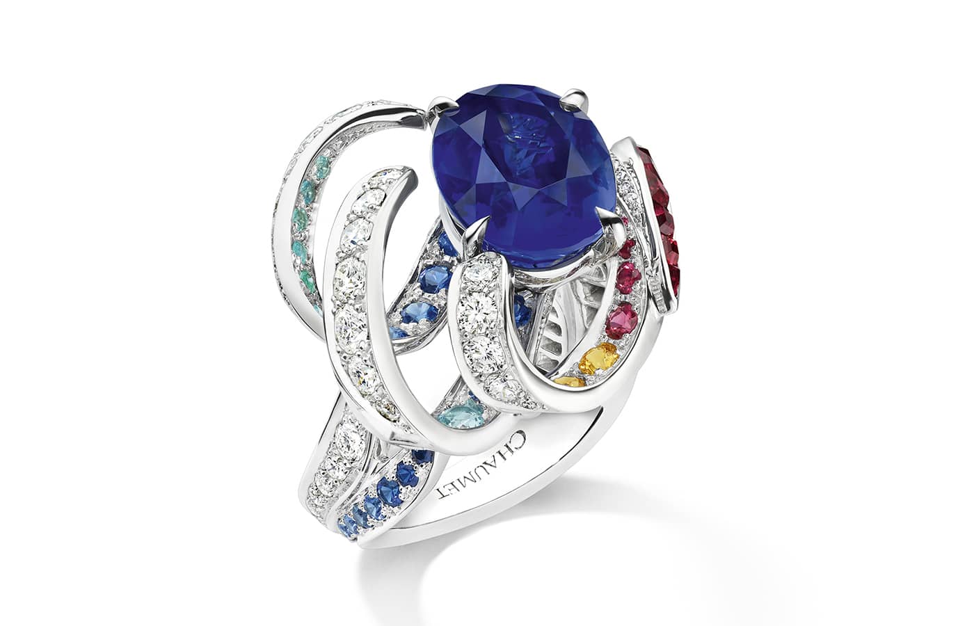 Chaumet Gulf Stream ring in white gold, sapphire and diamond from the Ondes et Merveilles High Jewellery collection