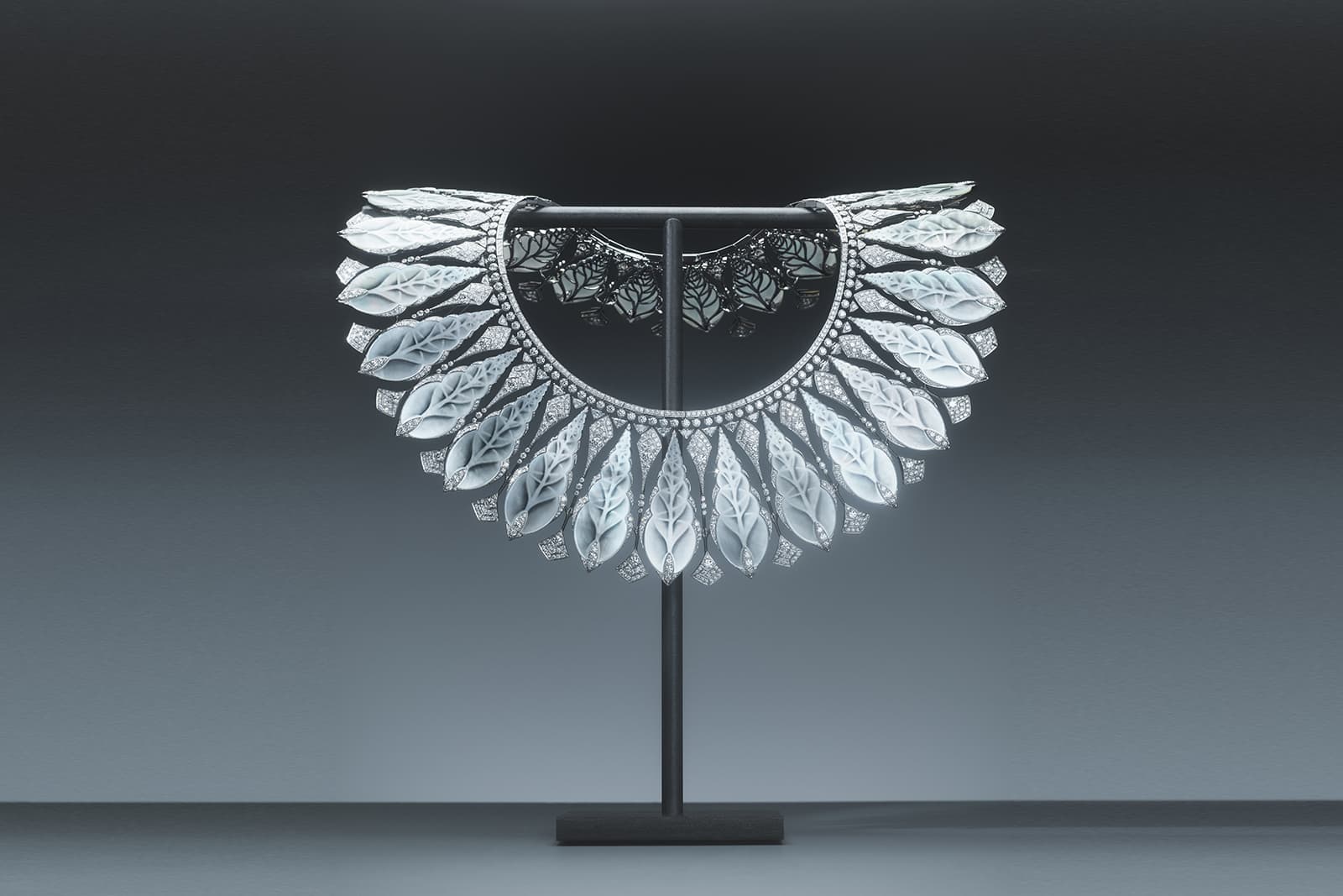  Boucheron mother-of-pearl, diamond and white gold Coquillage necklace from the Carte Blanche Ailleurs High Jewellery collection