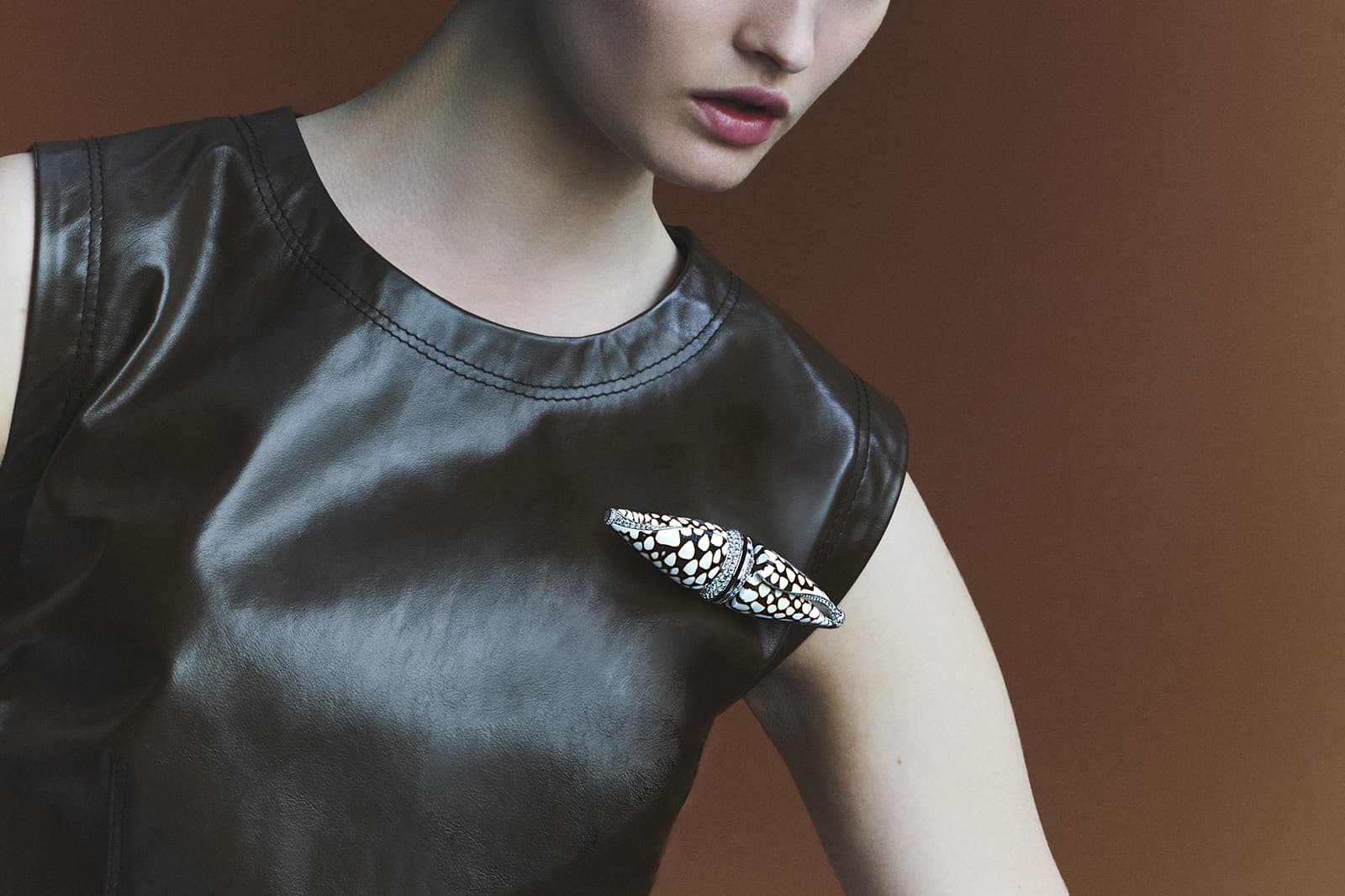  Boucheron natural shell Cornus Marmoreus, diamond and white gold Jack Coquillage brooch from the Carte Blanche Ailleurs High Jewellery collection