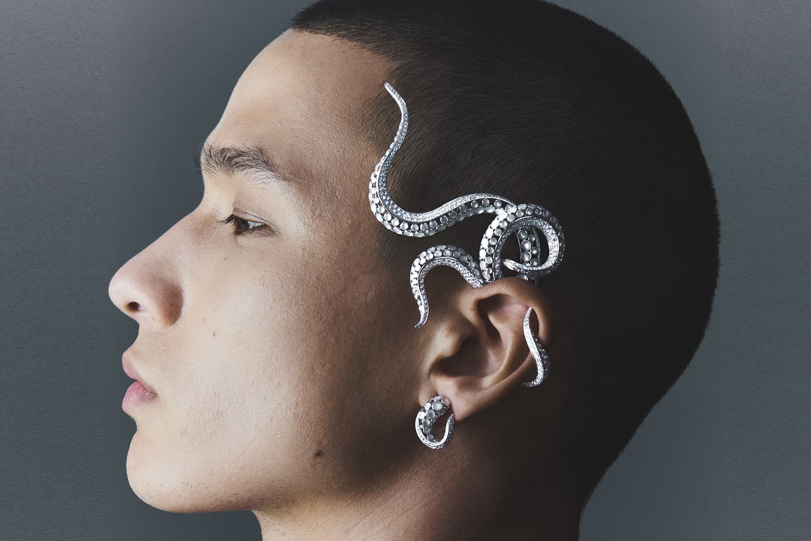  Boucheron mother-of-pearl, diamond and white gold Octopus earring from the Carte Blanche Ailleurs High Jewellery collection