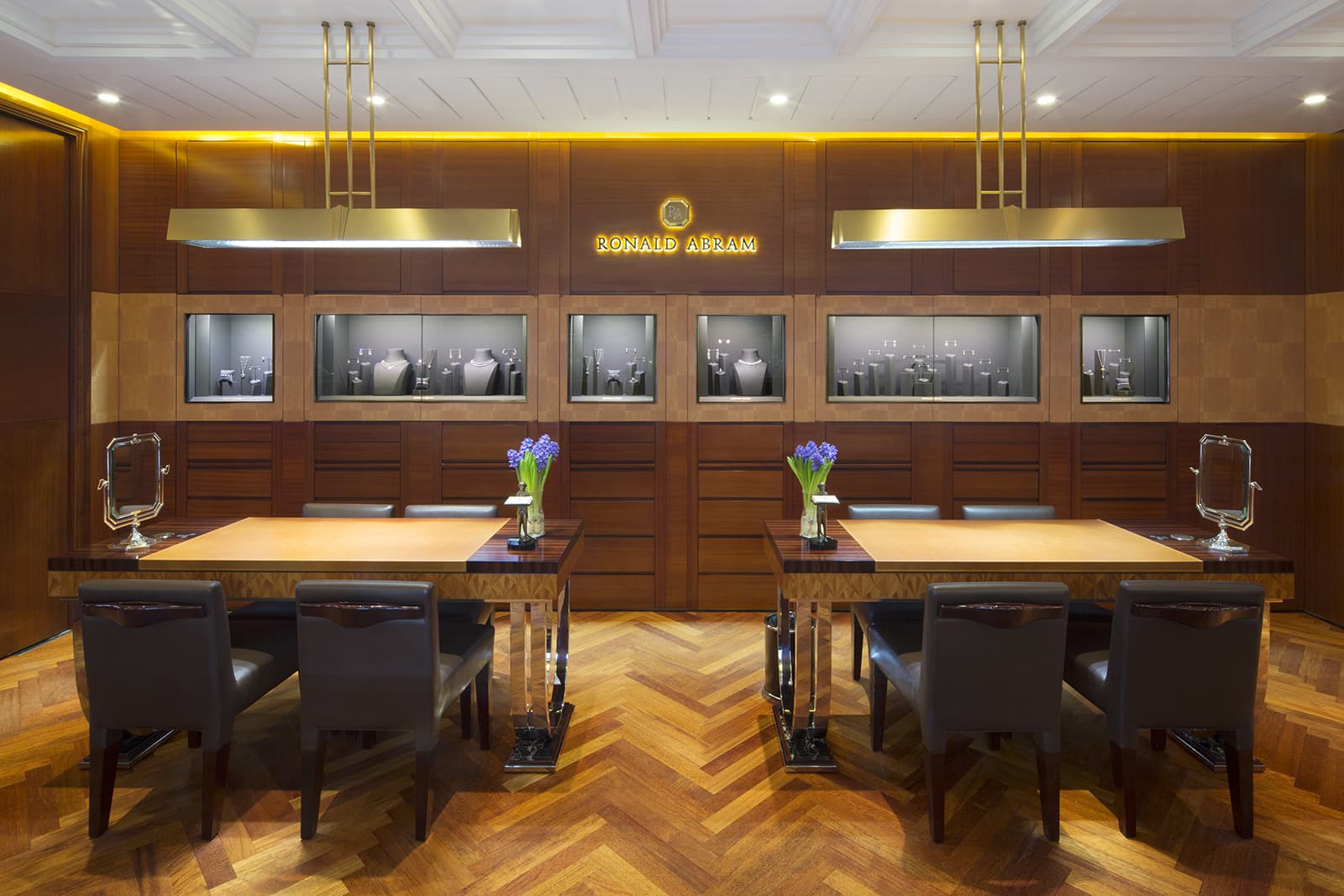  The Ronald Abram Salon 