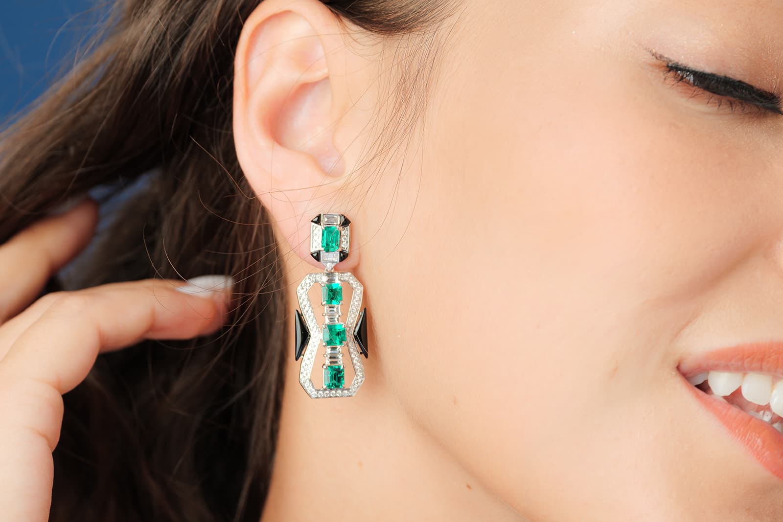  Sunita Nahata earrings with 3 Colombian emeralds, diamonds, and black onyx in 18k white and yellow gold from the Art Deco Emerald & Black Onyx collection 