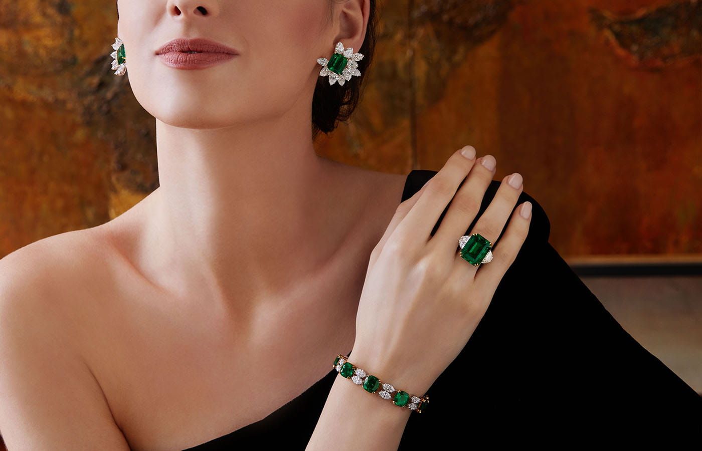  Ronald Abram Colombian emerald and diamond bracelet, earrings and ring set