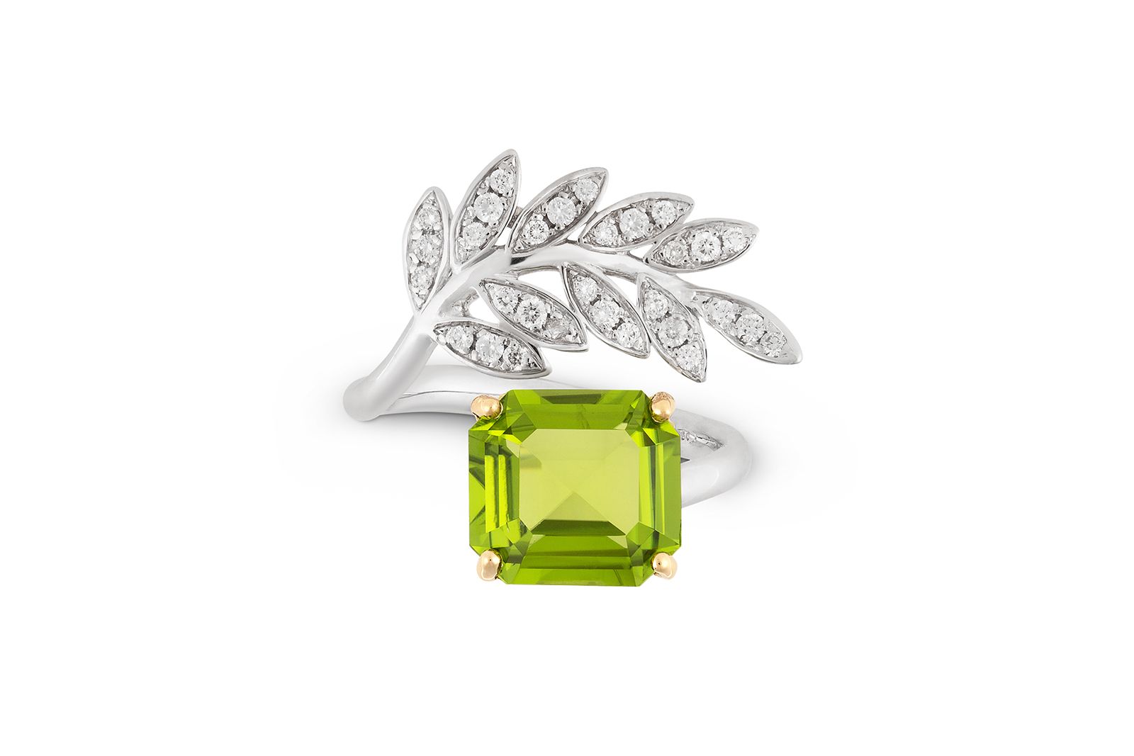  Aurelia & Pierre diamond and peridot Toi & Moi ring